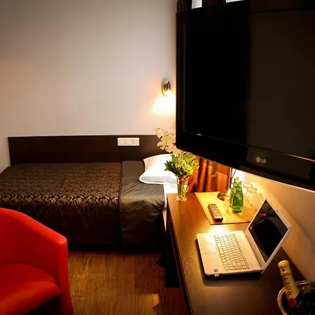 Primo Hotel