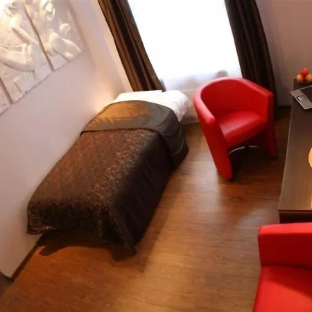 Primo Hotel