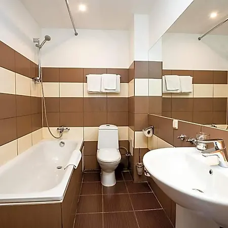 Primo Hotel 3*