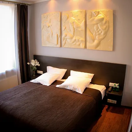 Primo Hotel 3*