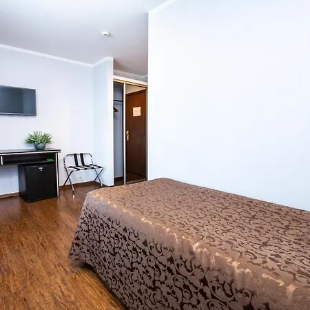 Primo Hotell 3*